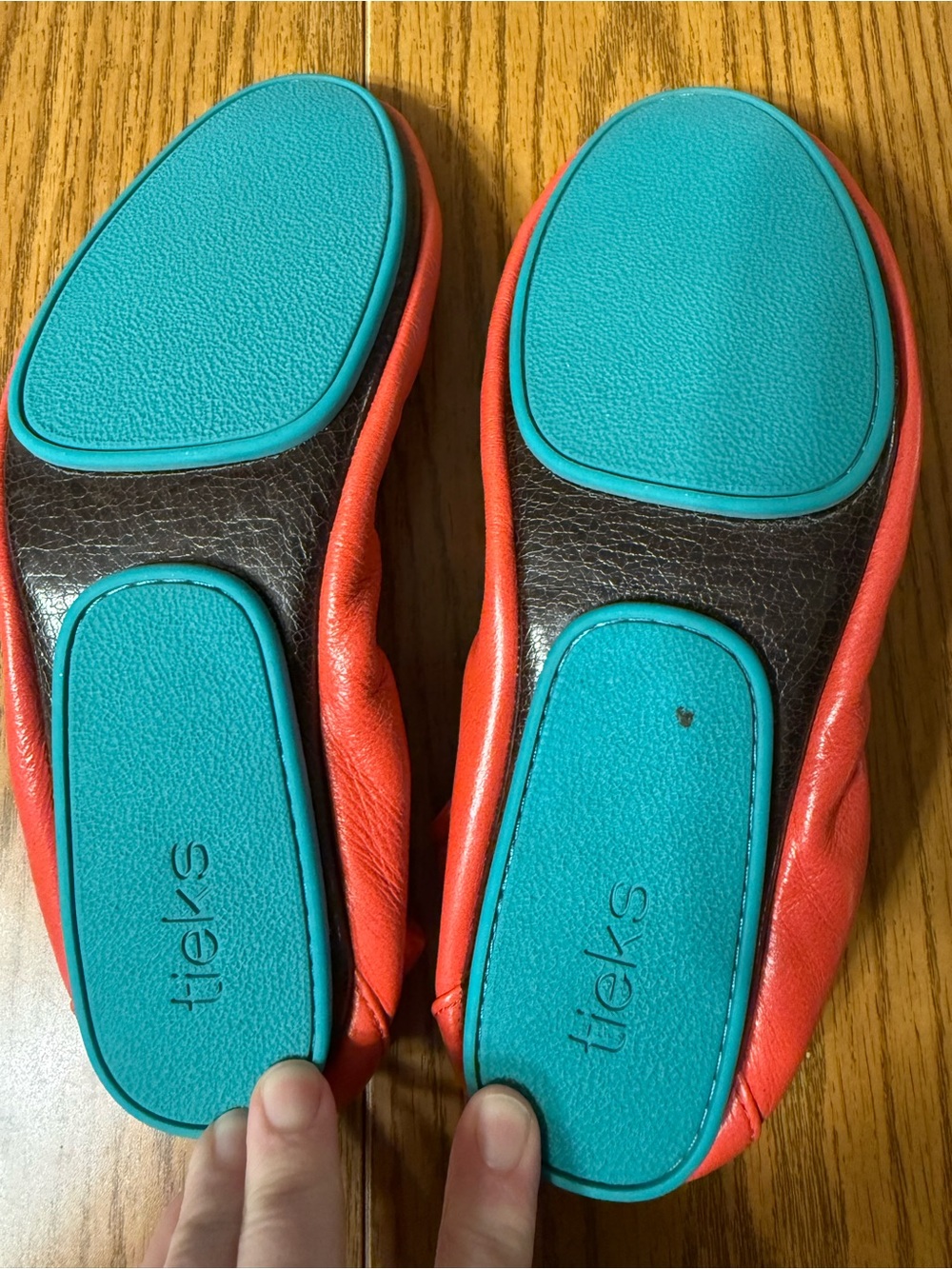 Like New Poppy Tieks Size 11 - Picture 4 of 4